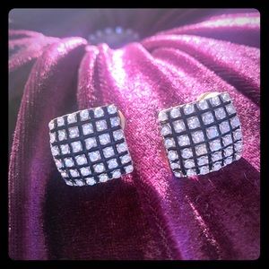 💐 3/$30 Square crystal clip earrings